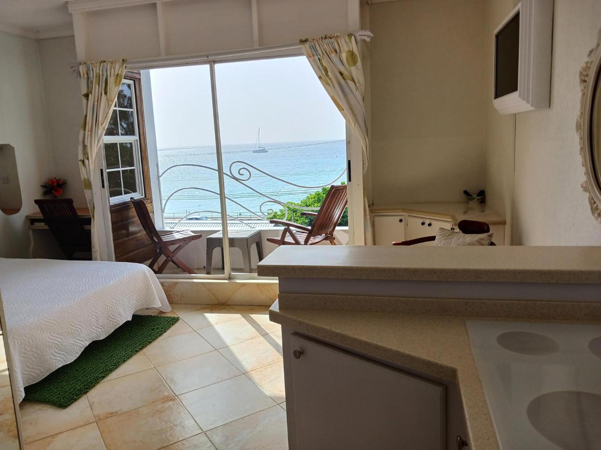 Coral Lane Beach Apartments Saint James Esterno foto