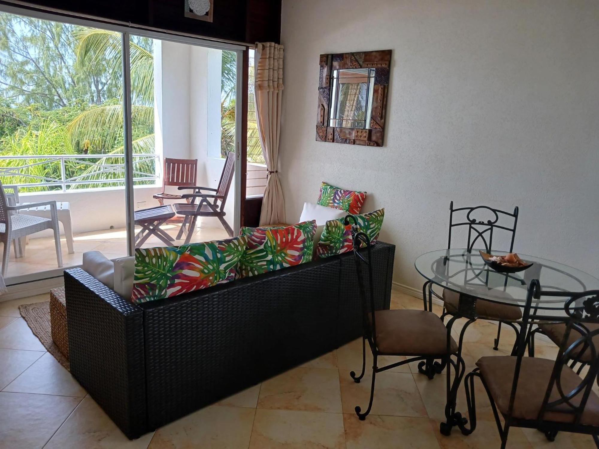 Coral Lane Beach Apartments Saint James Esterno foto