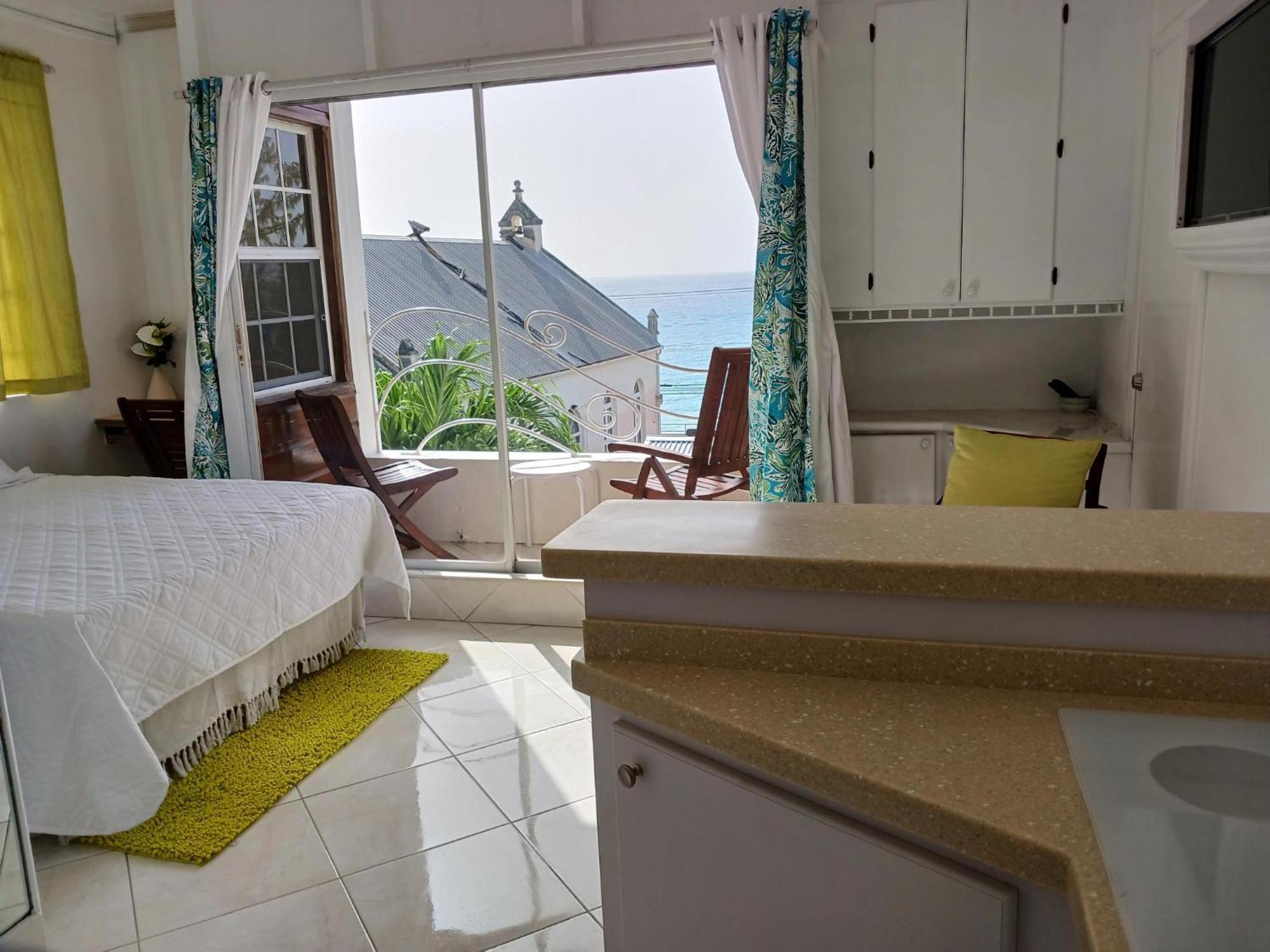 Coral Lane Beach Apartments Saint James Esterno foto